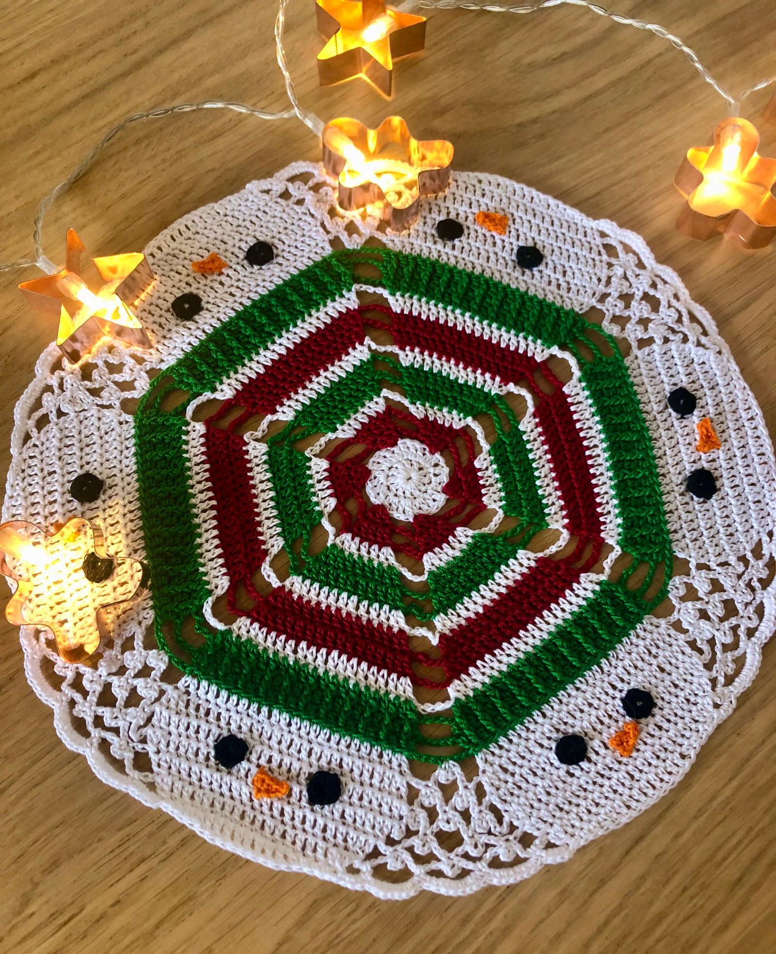 Crochet Doilies: Christmas Edition : So-Many-Options Snowmen by Marsha Glassner 