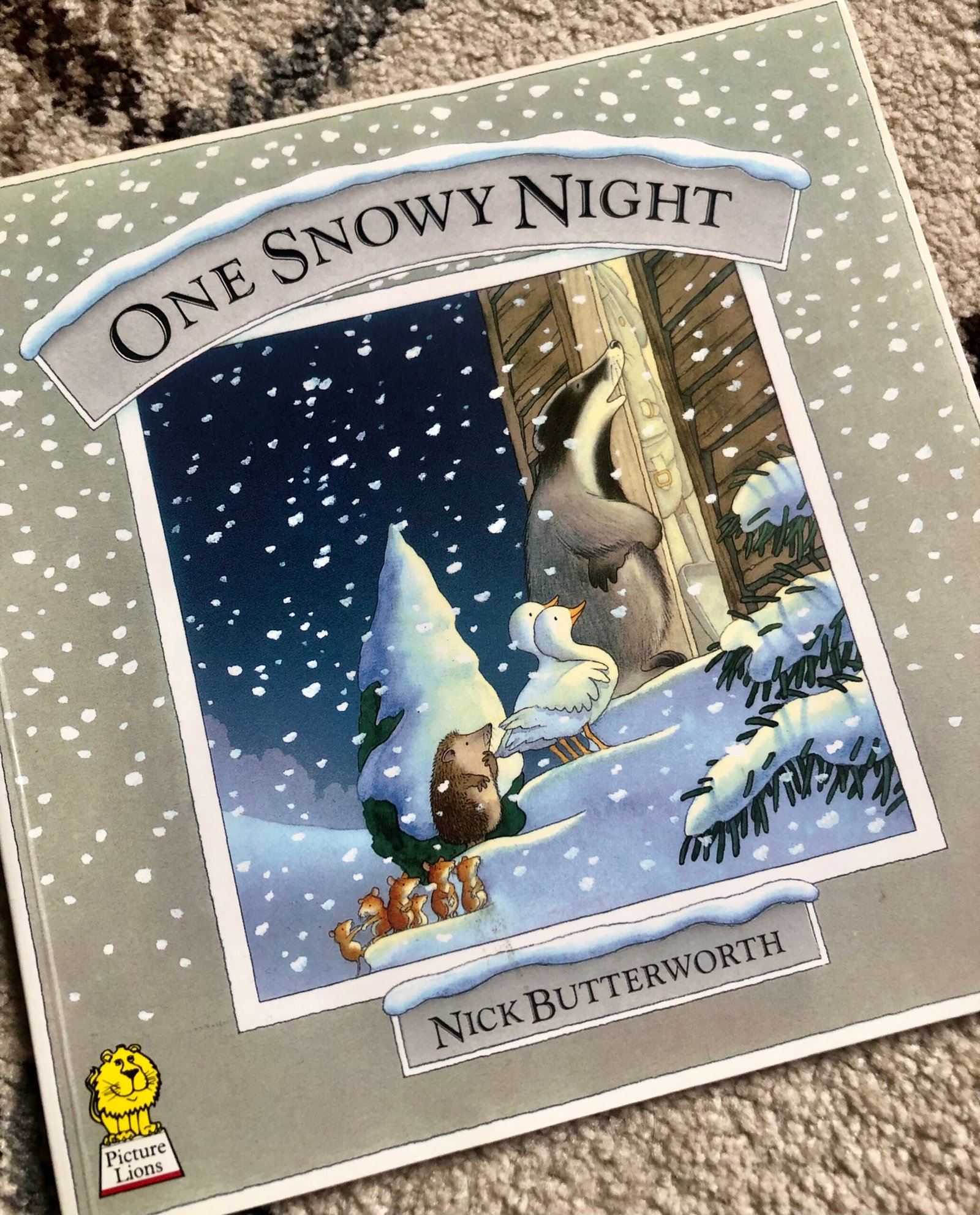 Winter books for kids One Snowy Night by Nick Butterworth
