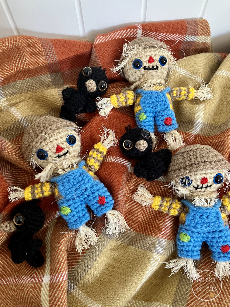 Fall Scarecrow and Crow - Free Crochet Pattern