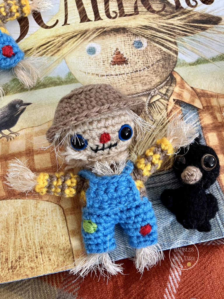 Fall Scarecrow and Crow - Free Crochet Pattern