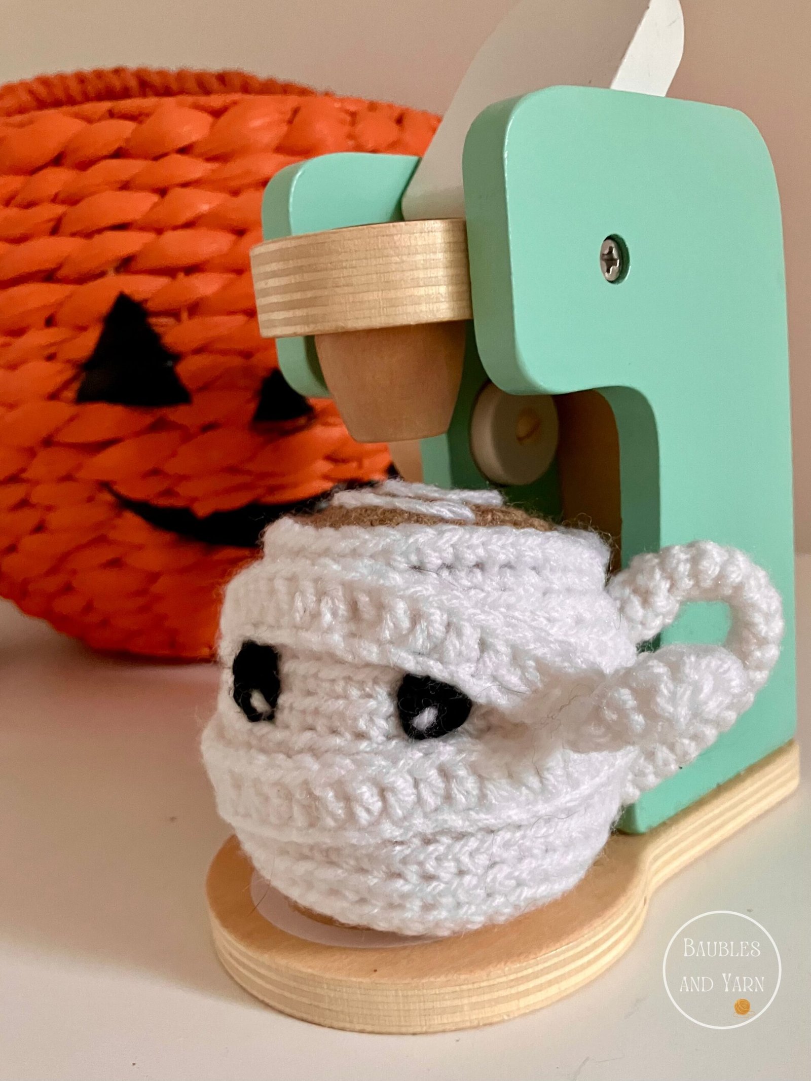 Mummy Mug - Free Crochet Pattern