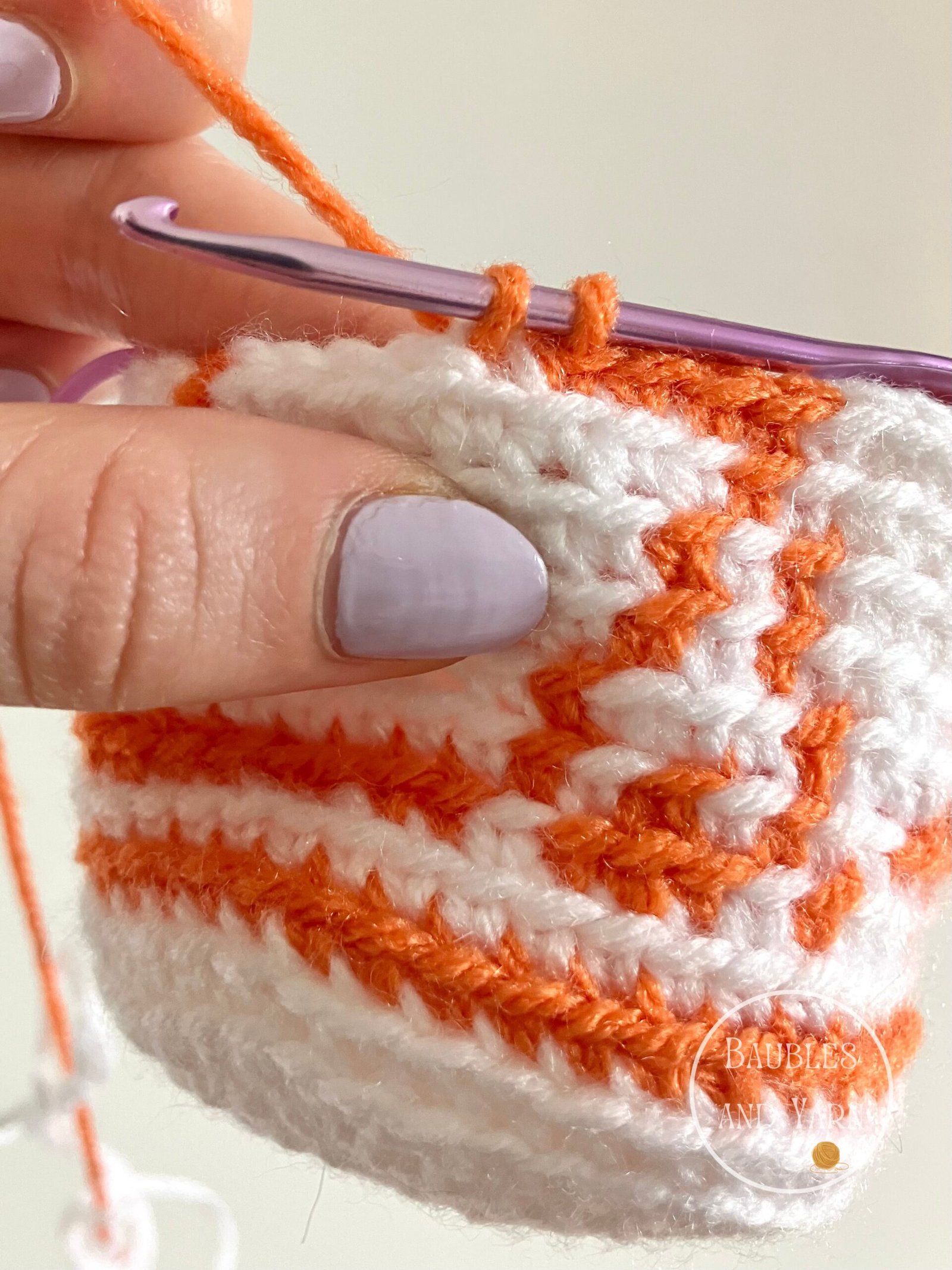 How to Carry Yarn when Crocheting