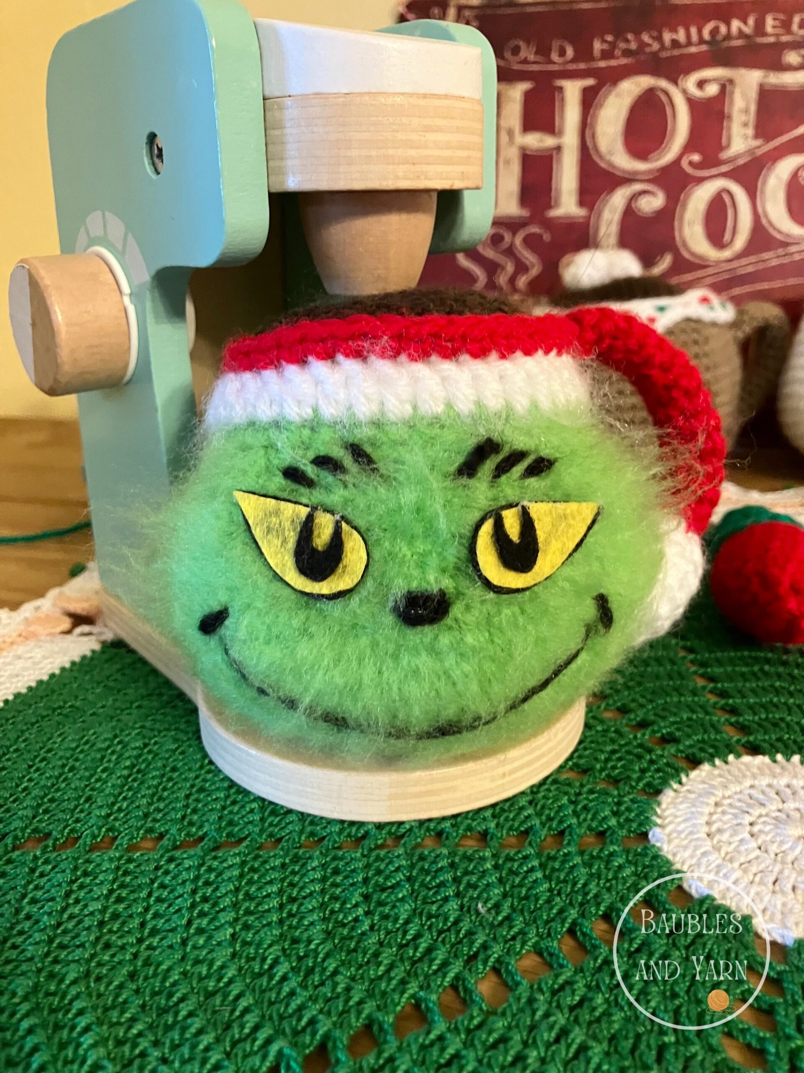 Grinch Mug Crochet Pattern - Easy Christmas Crochet Pattern