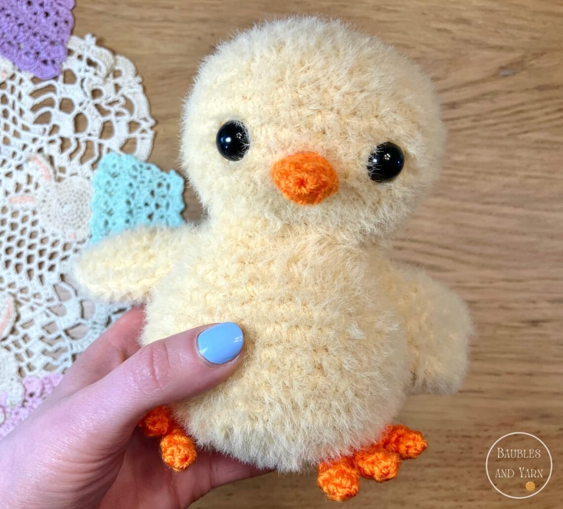 Fluffy Chick Crochet Pattern